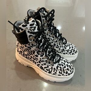 Aqua Black and White Winter Boots